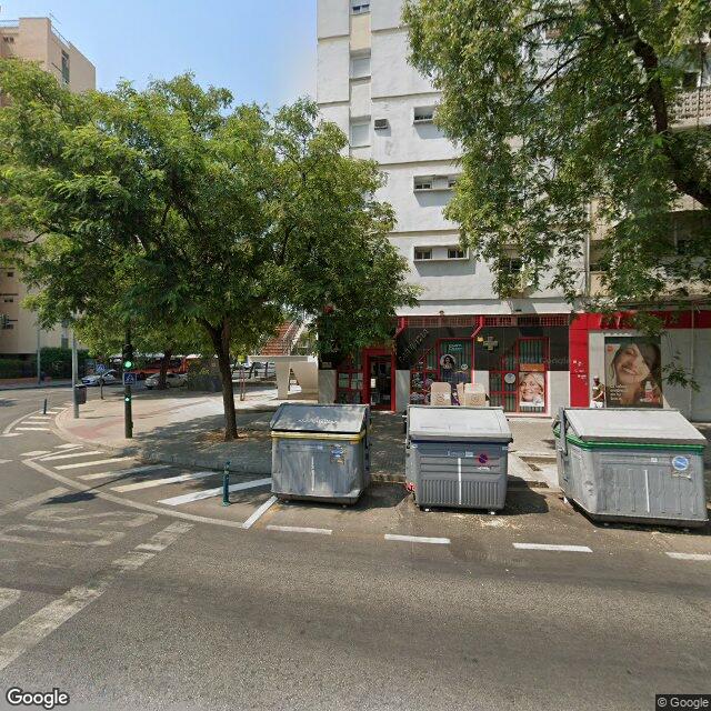 Street view near Farmacia Ldo Sánchez Jáuregui in Sevilla