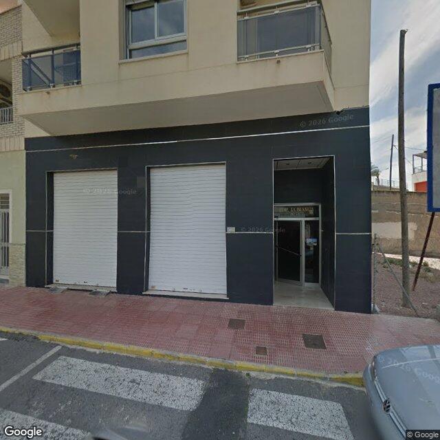Street view near Farmacia Les Dunes in Guardamar del Segura