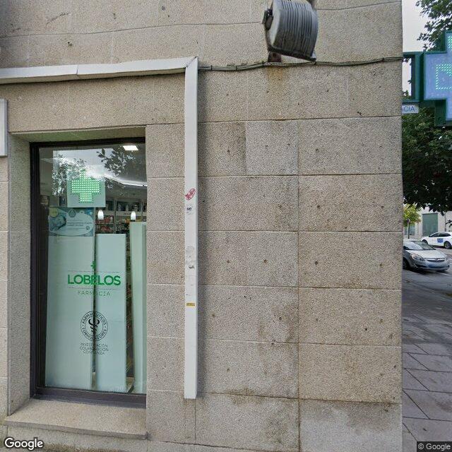 Street view near Farmacia Lobelos in Santiago de Compostela