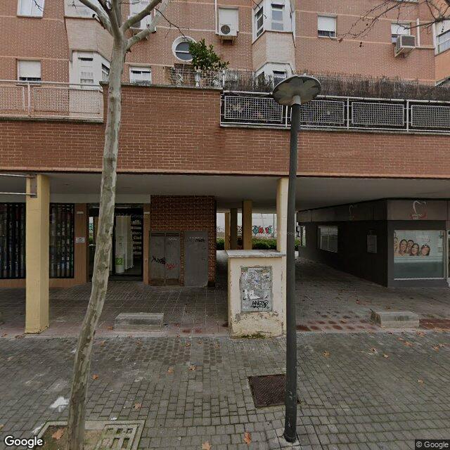 Street view near Farmacia Lomelino in Fuenlabrada