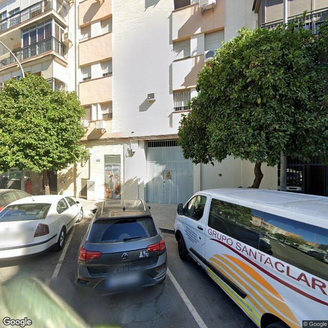 Street view near Farmacia Los Caños in Sevilla