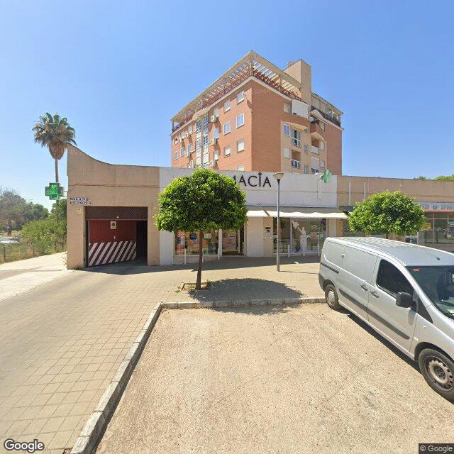 Street view near Farmacia Los Milanos in Sevilla
