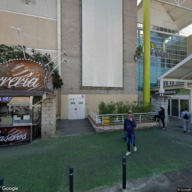 Street view near Farmacia Los Valles in Collado Villalba