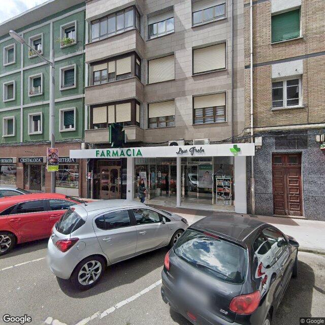 Street view near Farmacia Luís Grela Fernández in Mieres del Camín