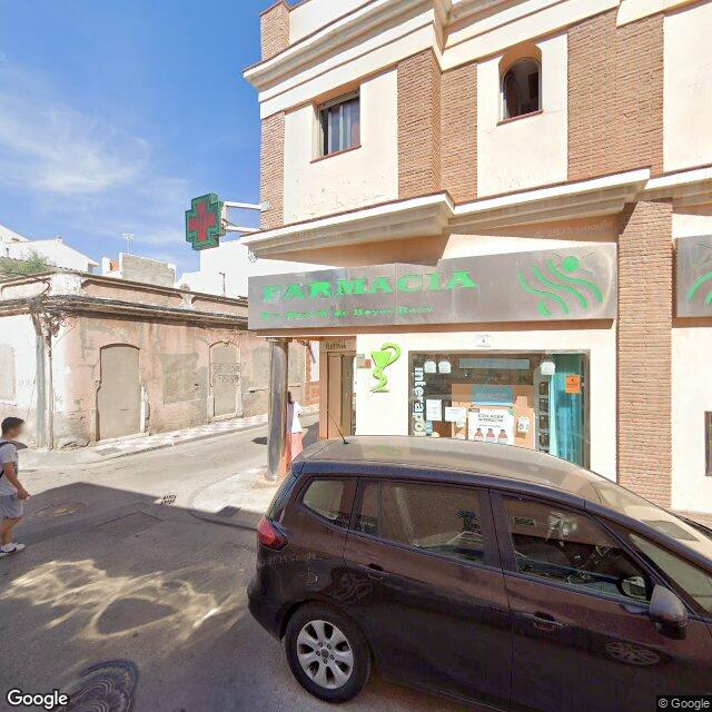 Street view near Farmacia Luis Braile in Cádiz