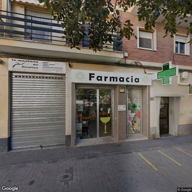 Street view near Farmacia Mª José Pascual in Spain