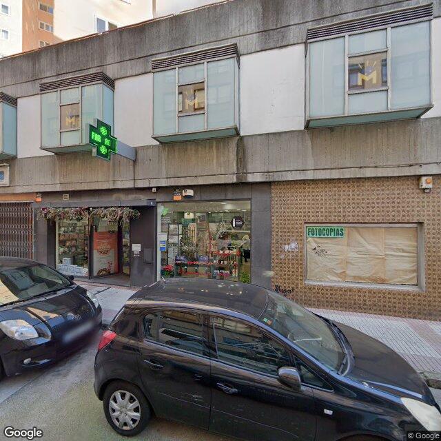 Street view near Farmacia Méndez-Ugarte in A Coruña