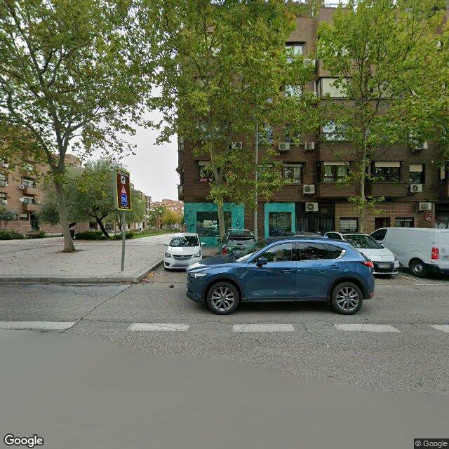 Street view near Farmacia M. Isabel Mingo Garrote in Madrid