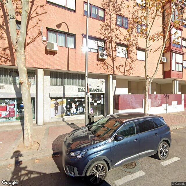 Street view near Farmacia M. Robledo Calvo in Madrid