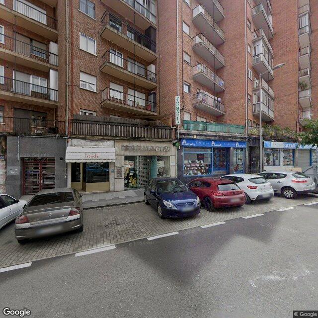 Street view near Farmacia María Ángeles Sande Muñoz Lucas in Spain