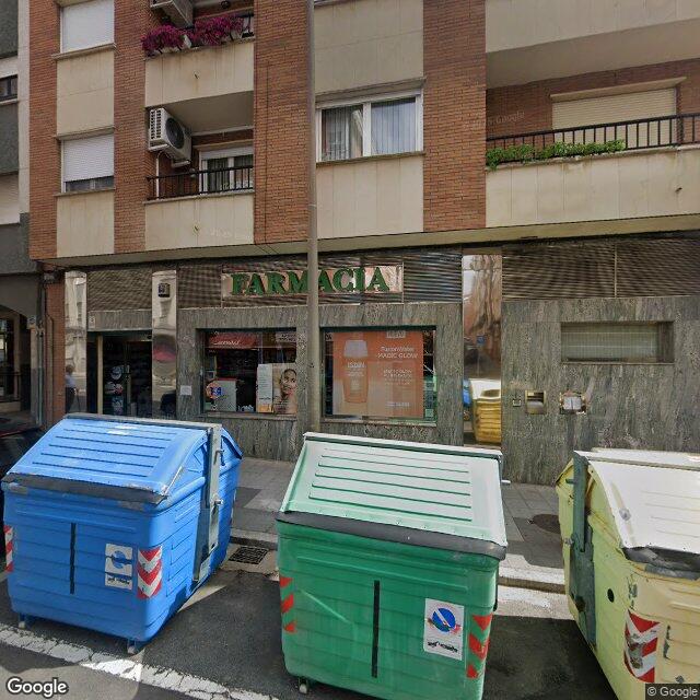 Street view near Farmacia María Belén Hebrero Gómez in Salamanca