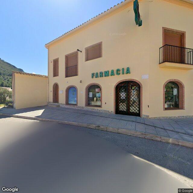Street view near Farmacia María De La Cruz Pellín Mira in Alicante