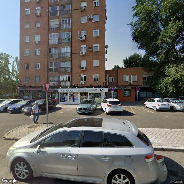 Street view near Farmacia María Martínez in Madrid