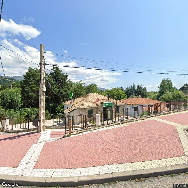 Street view near Farmacia María Pardo Montero in Becerril de la Sierra