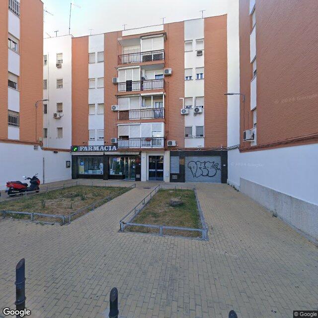 Street view near Farmacia María Soledad Bernáldez Torres in Sevilla