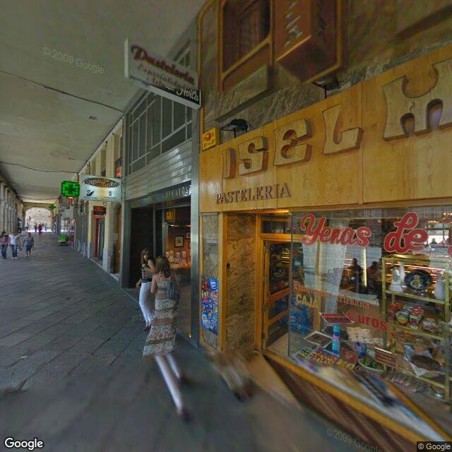 Street view near Farmacia María Virtudes López in Ávila