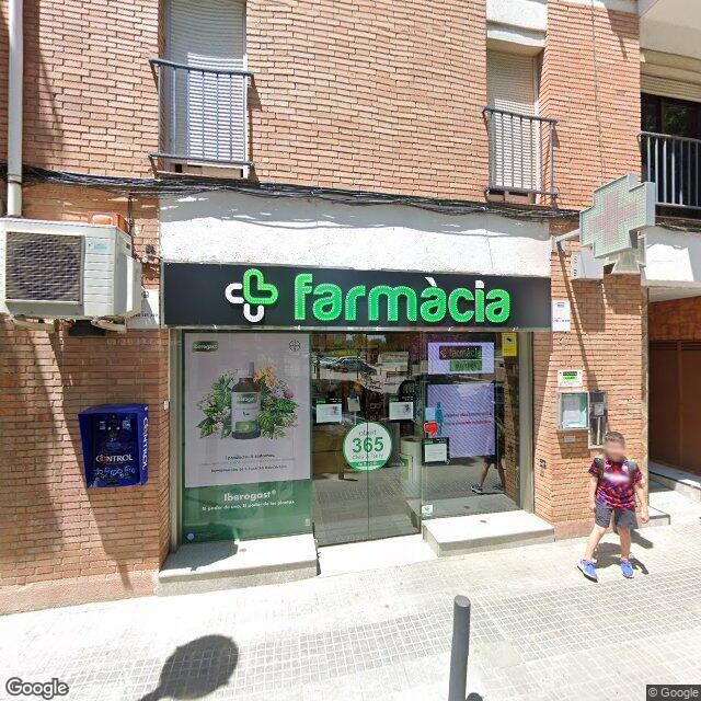 Street view near Farmacia Marc Espinet Del Hoyo in Barcelona