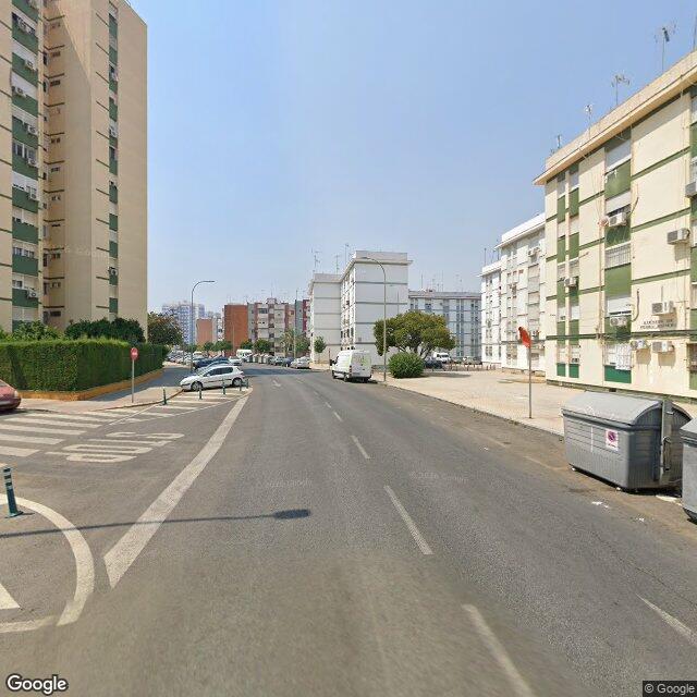 Street view near Farmacia Maria Antonia Mendaro Cañadas in Sevilla (huerta del Rey y Santa Clara)
