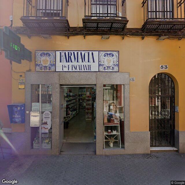 Street view near Farmacia Maria Escalante in Sevilla