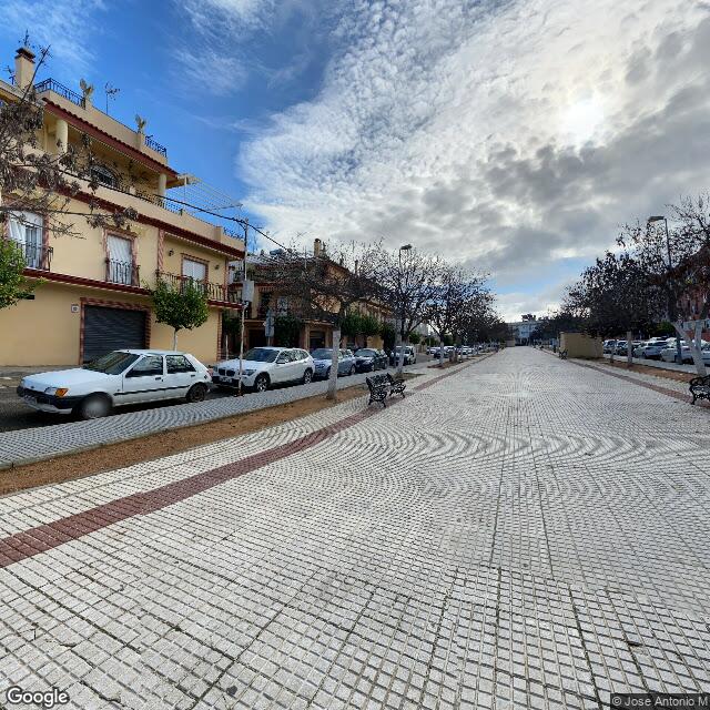 Street view near Farmacia Maria Rodriguez Cepeda in Lora del Río