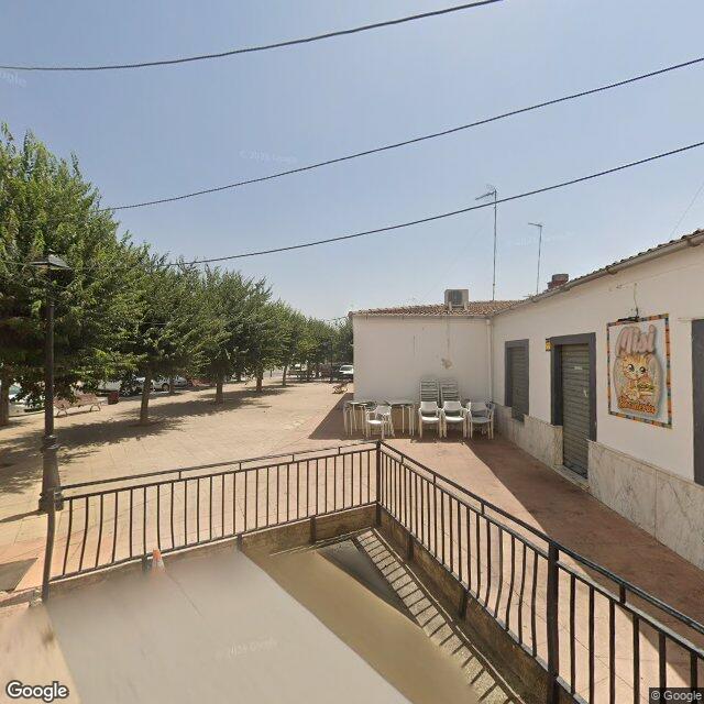 Street view near Farmacia Martín De Saavedra Del Río in Olivenza