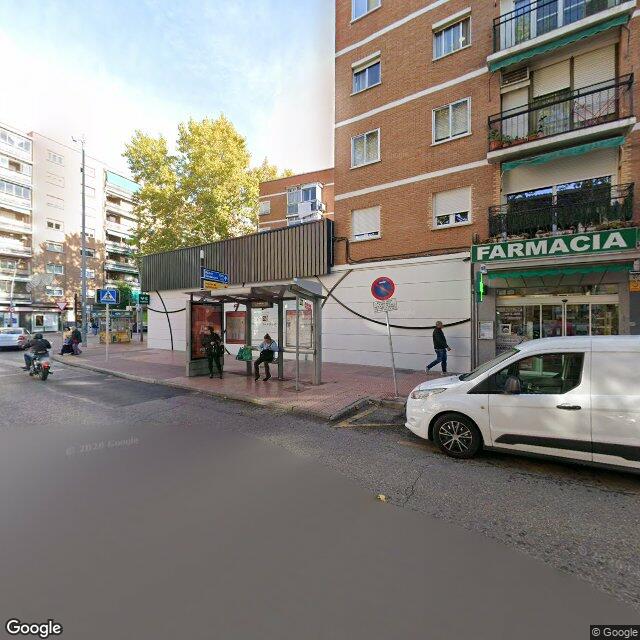 Street view near Farmacia Martínez García in Alcalá de Henares
