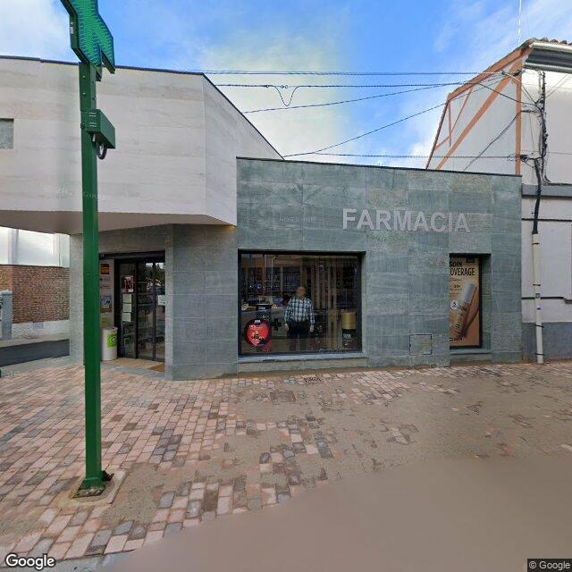 Street view near Farmacia Marta Fernández Núñez in León
