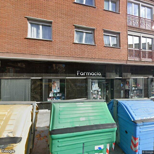 Street view near Farmacia Marta Sánchez-Carbayo Martín in Spain