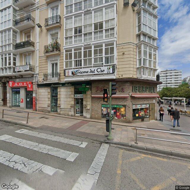 Street view near Farmacia Mateo in Santander