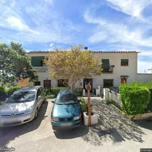 Street view near Farmacia Mercedes García Fuentes in Spain