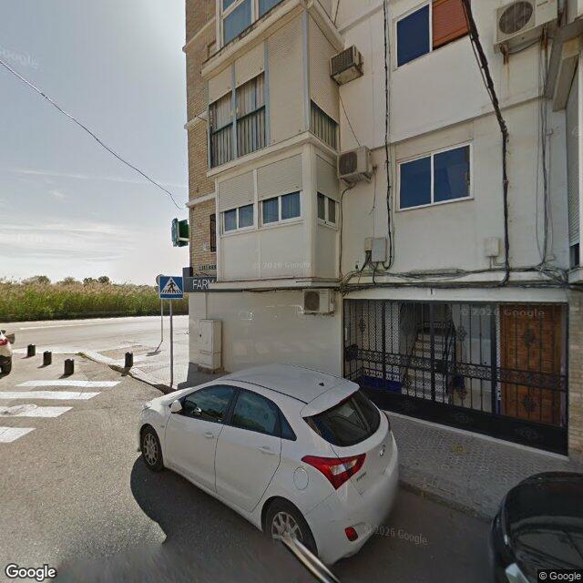 Street view near Farmacia Metro in San Juan de Aznalfarache