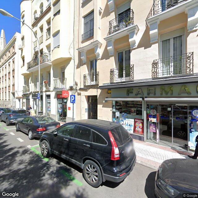 Street view near Farmacia Millán Chamizo in Madrid