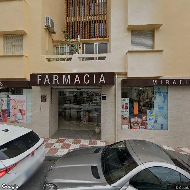 Street view near Farmacia Miraflores in Marbella