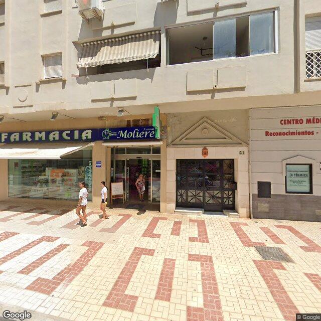 Street view near Farmacia Moliere in Málaga