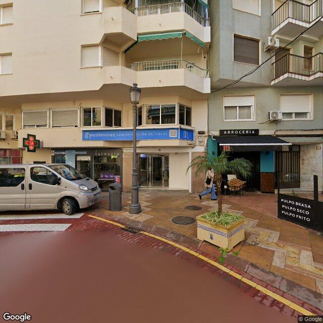 Street view near Farmacia Molino Peinado in Almuñécar