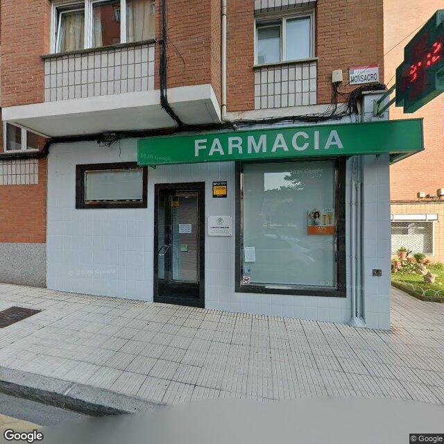 Street view near Farmacia Monsacro in Gijón/Xixón