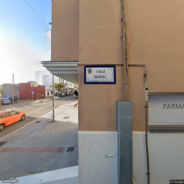 Street view near Farmacia Montabes in Spain