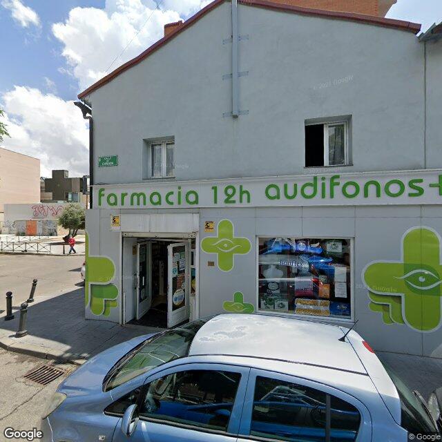 Street view near Farmacia Moya Rueda in Madrid