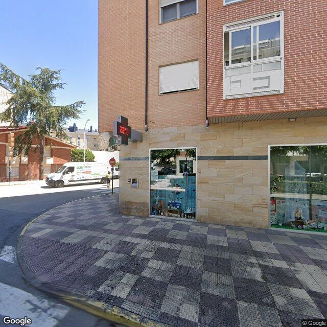 Street view near Farmacia Muñoz González in Bembibre