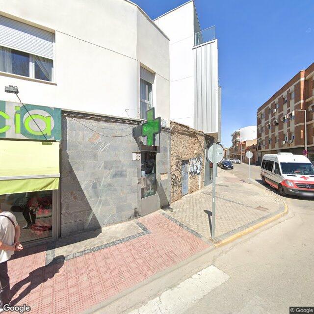 Street view near Farmacia Núñez Cámara in Alcázar de San Juan