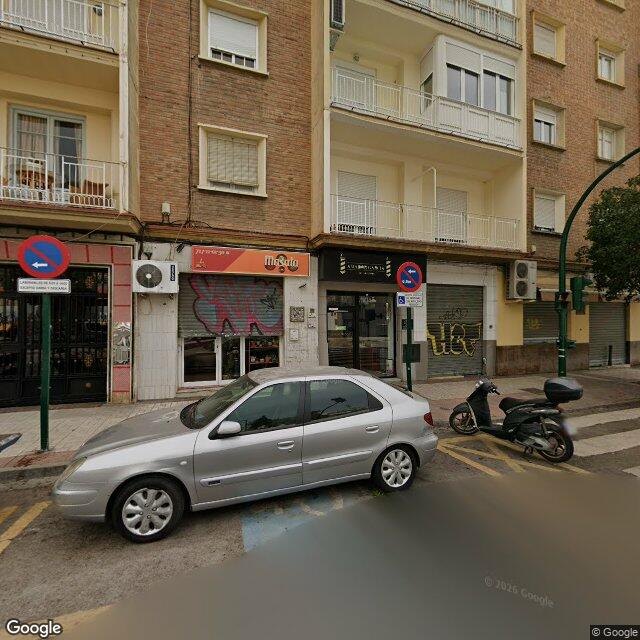Street view near Farmacia Núñez Terrón in Granada