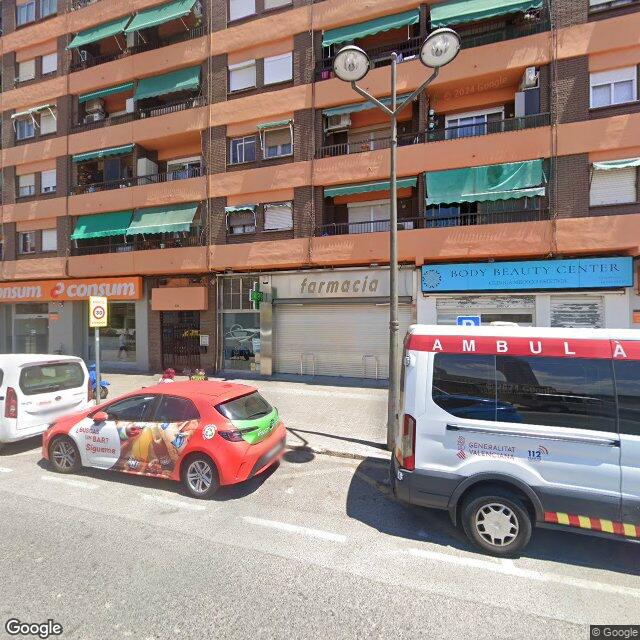 Street view near Farmacia Nacher Llorente in València