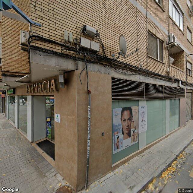 Street view near Farmacia Navarro Rubio in Granada