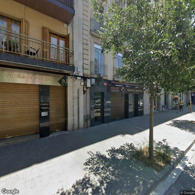 Street view near Farmacia Nogueras in Manresa