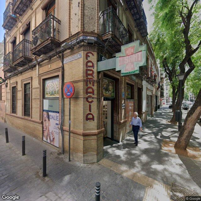 Street view near Farmacia Nuestra Sña. De Fátima in Sevilla