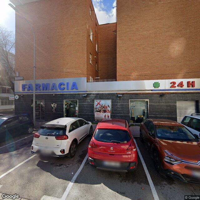 Street view near Farmacia Ofertix On Line in Alcalá de Henares