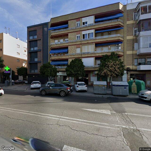 Street view near Farmacia Osma Alonso, Pasión in Sevilla