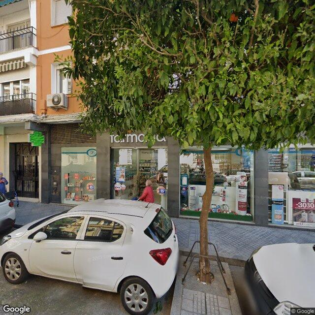Street view near Farmacia Ostos in Córdoba