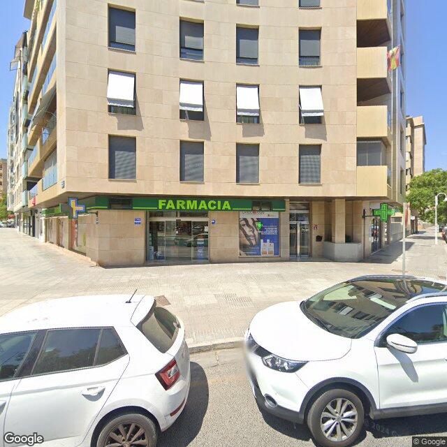 Street view near Farmacia Pacífico in Málaga