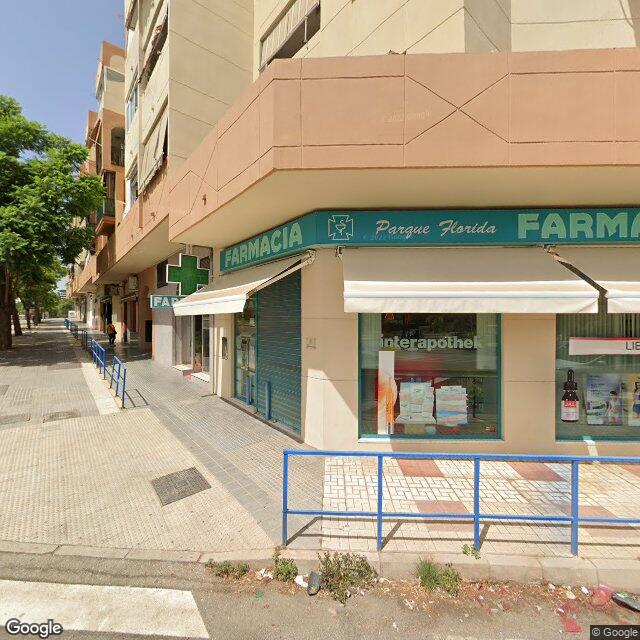 Street view near Farmacia Parque Florida in Málaga